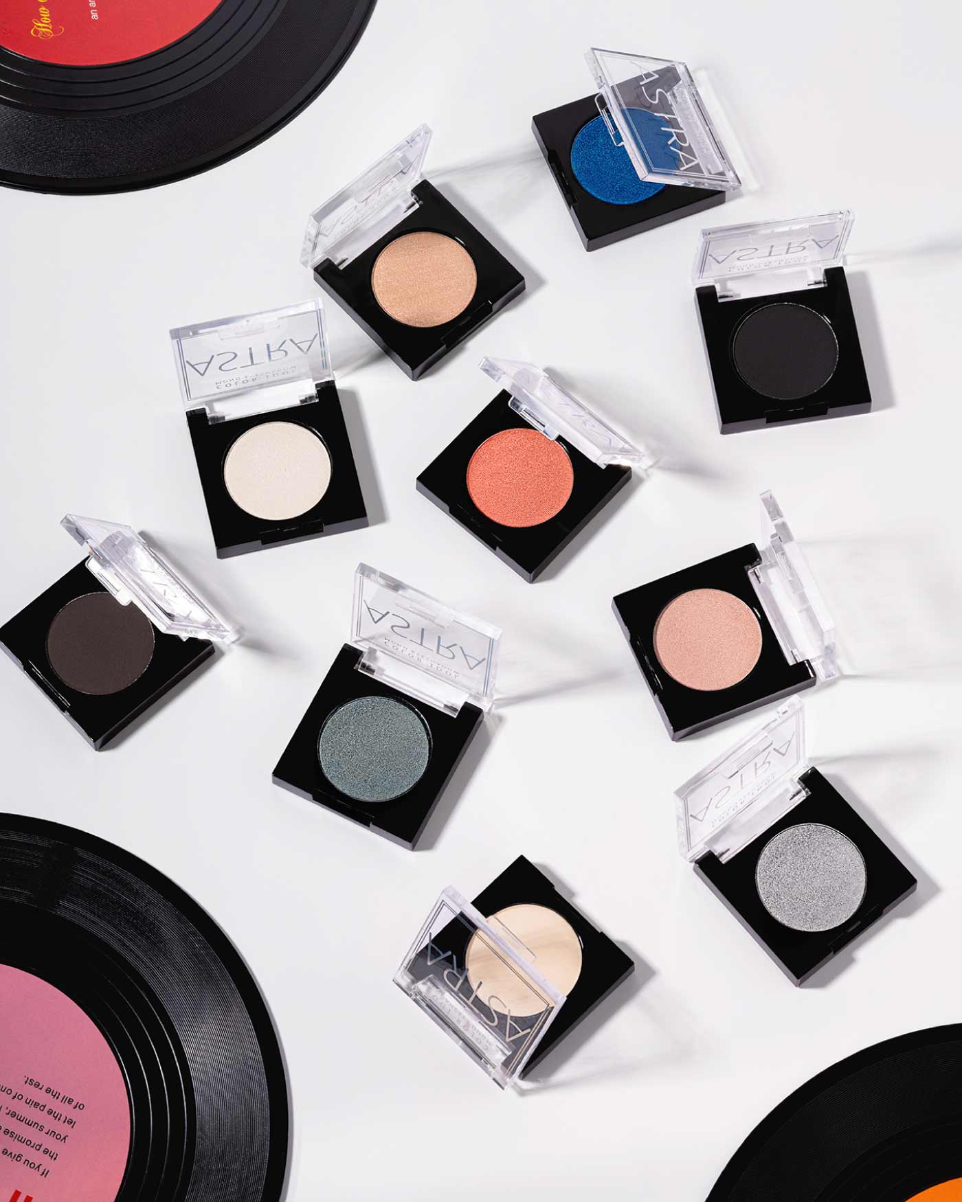 COLOR IDOL MONO EYESHADOW - Image 16